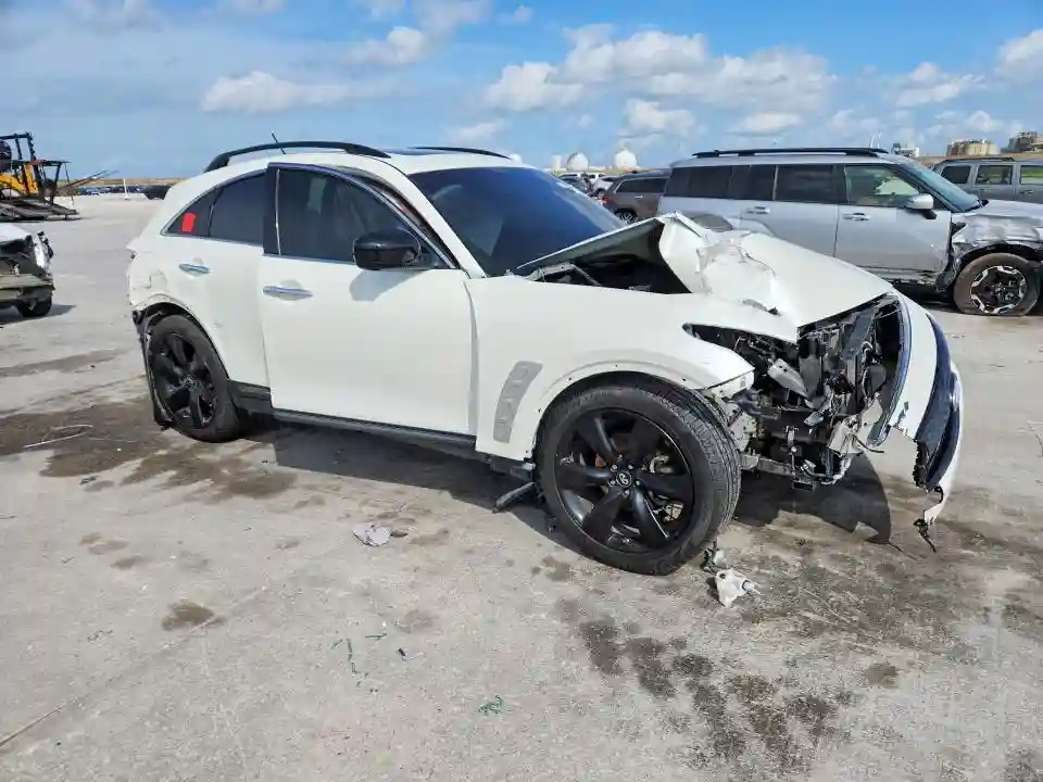 JN8CS1MU2HM144040 2017 INFINITI QX70 BASE-3