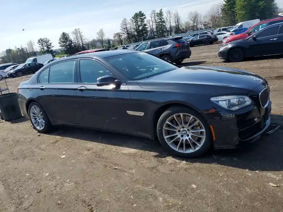 WBAYE8C54ED134596 2014 BMW 7 SERIES-3