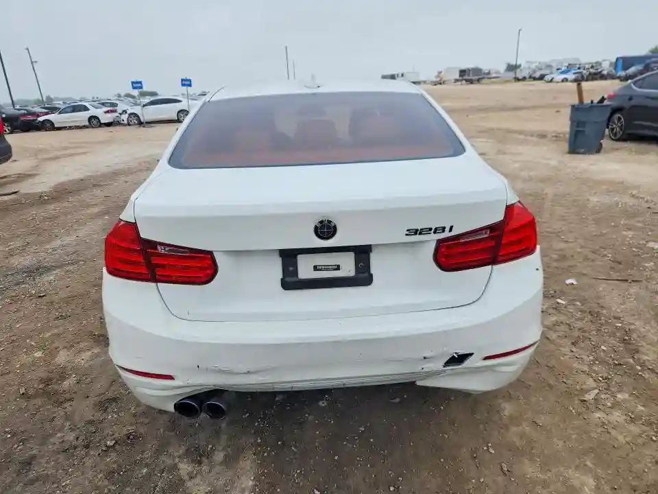 WBA3A5C51DF353958 2013 BMW 3 SERIES-5