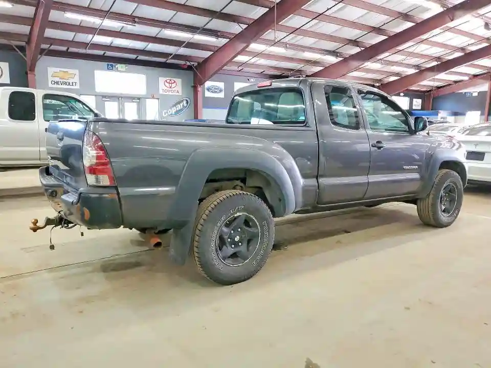 5TFUX4ENXBX006911 2011 TOYOTA TACOMA-2