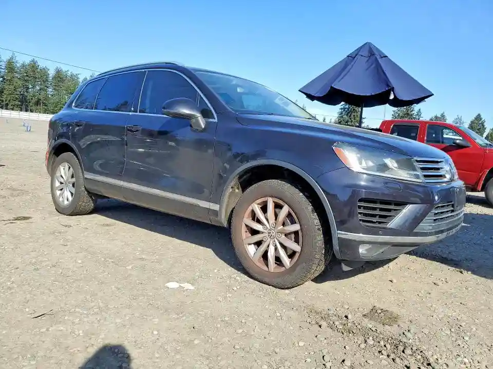 WVGEP9BP8FD005699 2015 VOLKSWAGEN TOUAREG-3