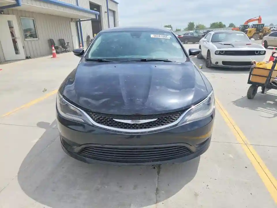 1C3CCCFB0GN196196 2016 CHRYSLER 200-4