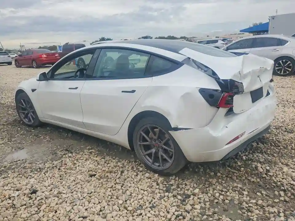 5YJ3E1EAXMF083532 2021 TESLA MODEL 3-1