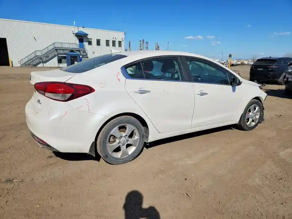 3KPFL4A8XHE073778 2017 KIA FORTE-2