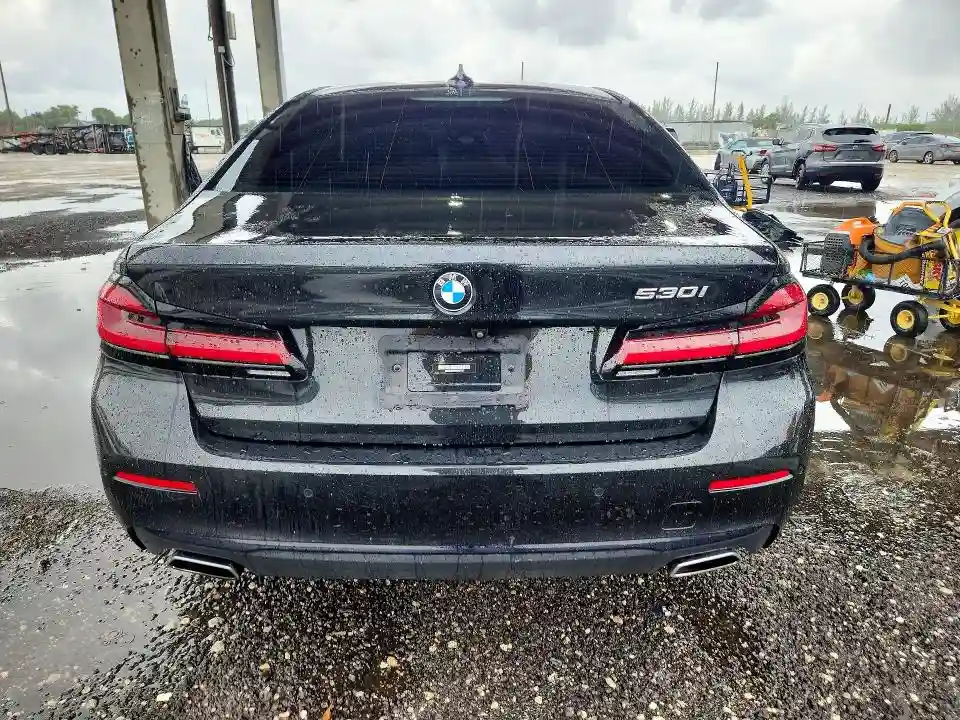 WBA53BH05NCK27457 2022 BMW 5 SERIES-5
