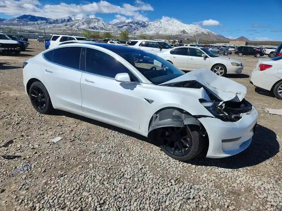 5YJ3E1EB1KF511168 2019 TESLA MODEL 3-3