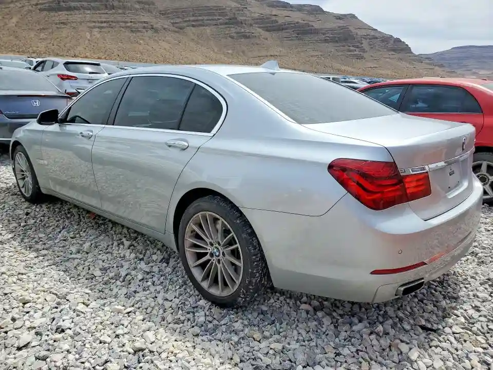 WBAYE8C57FD782001 2015 BMW 7 SERIES-1