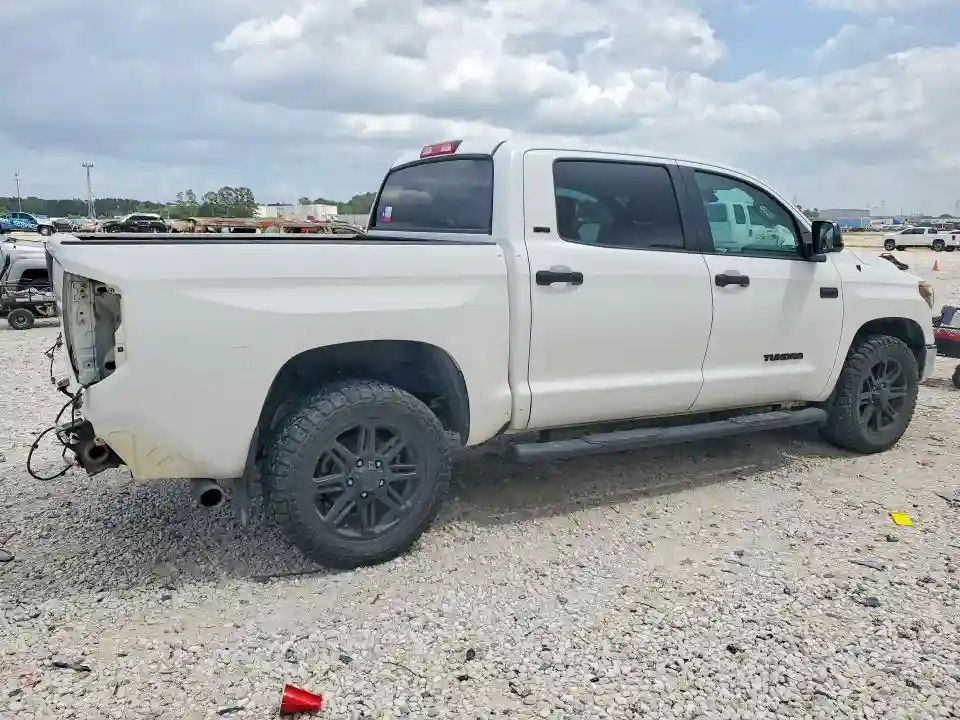 5TFDW5F18JX687024 2018 TOYOTA TUNDRA-2