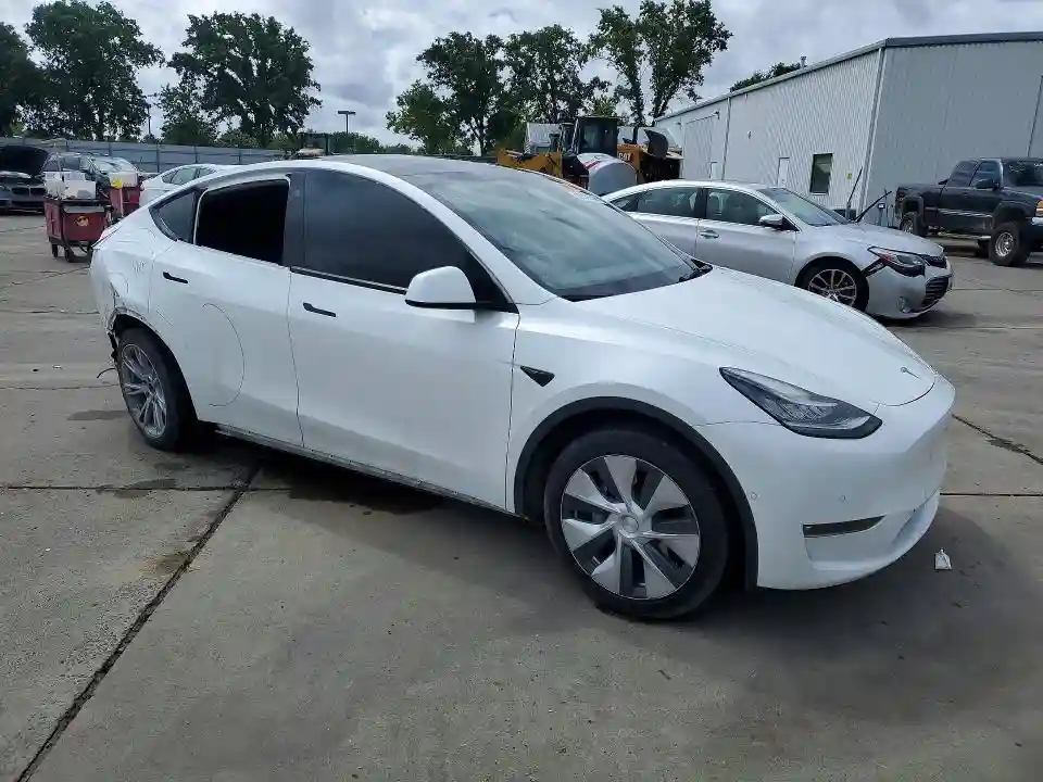 7SAYGDEE7NF363997 2022 TESLA MODEL Y-3
