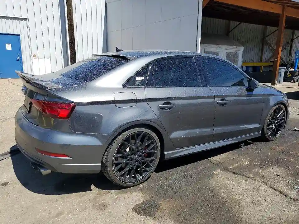 WAUB1GFF4KA085137 2019 AUDI S3-2