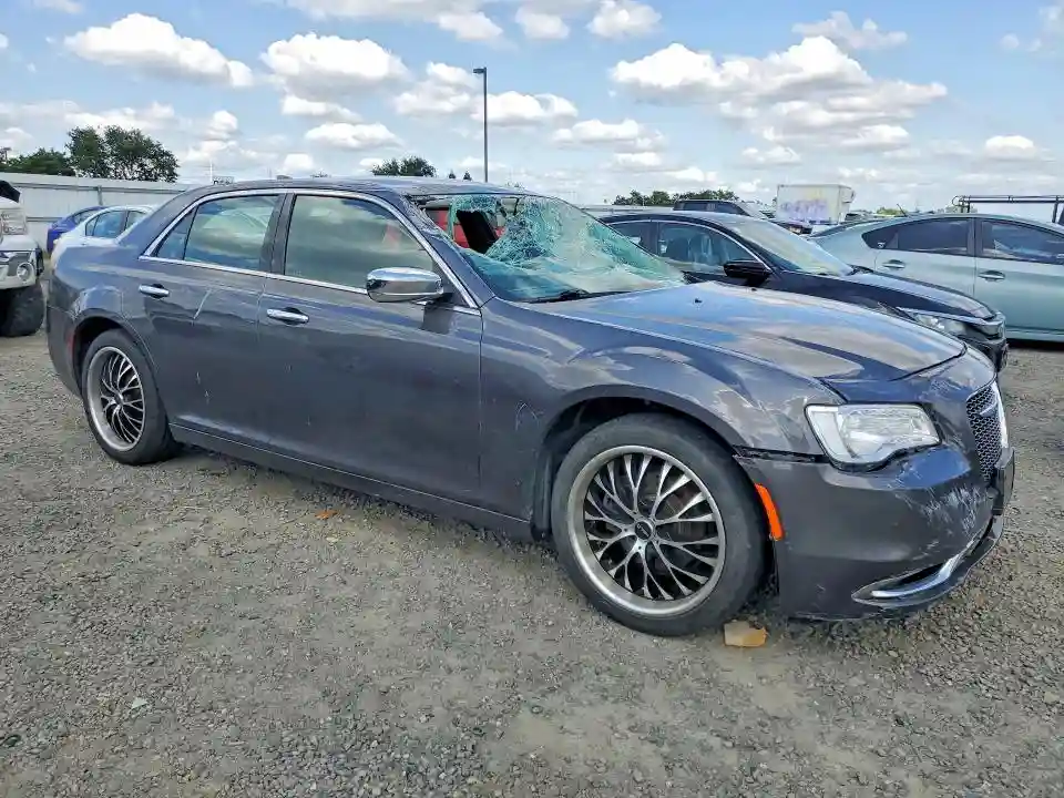 2C3CCAEG3KH693522 2019 CHRYSLER 300-3