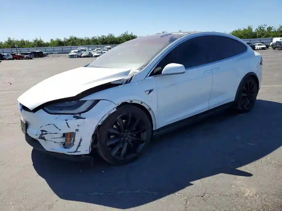 5YJXCAE20LF305767 2020 TESLA MODEL X-0