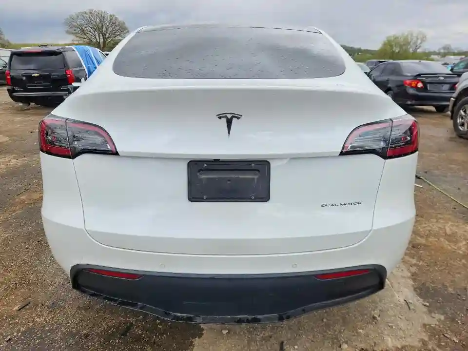 7SAYGDEEXNF319427 2022 TESLA MODEL Y-5