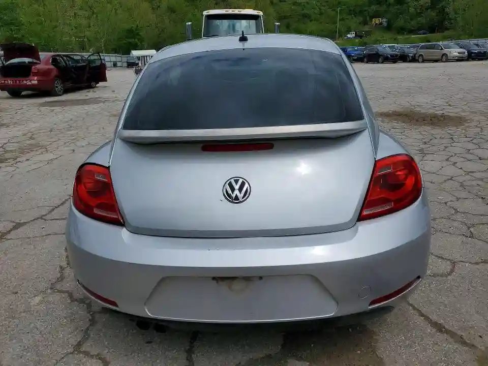 3VWFP7AT0CM654082 2012 VOLKSWAGEN BEETLE-5