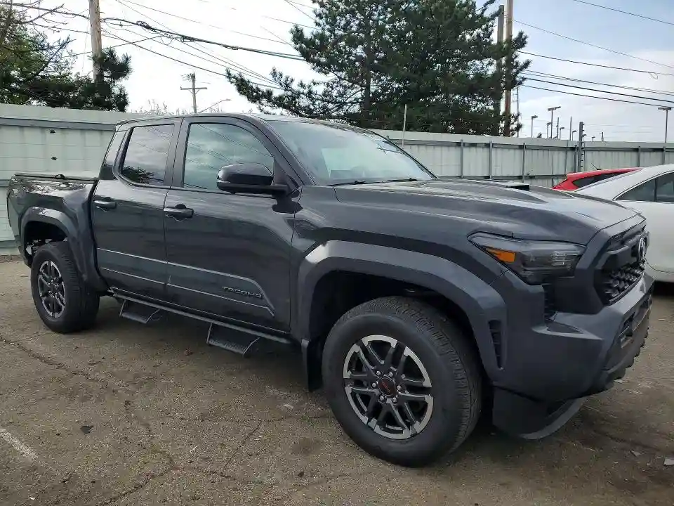 3TMLB5JN1SM118959 2025 TOYOTA TACOMA-3