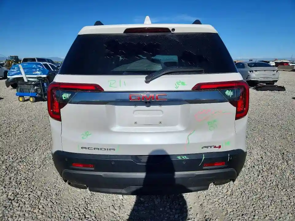 1GKKNLLS6NZ159668 2022 GMC ACADIA-5