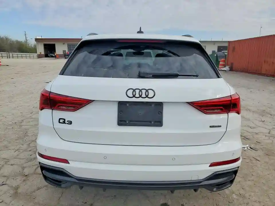WA1DECF33N1022284 2022 AUDI Q3-5