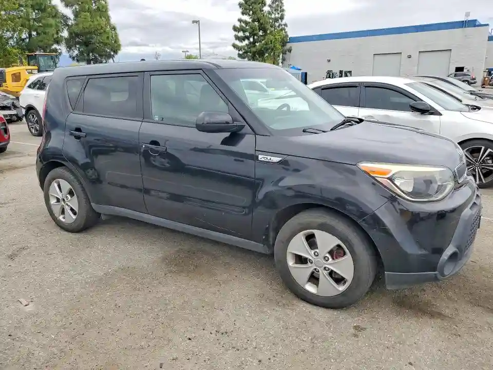 KNDJN2A2XG7313625 2016 KIA SOUL BASE-3