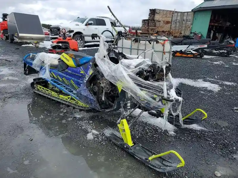 SN1EFK8P2JC165398 2018 POLARIS RMK 800-0
