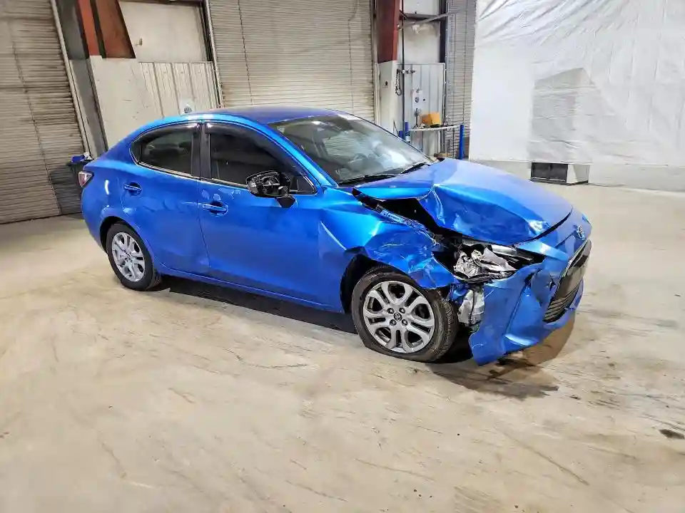 3MYDLBYV3HY157285 2017 TOYOTA YARIS-3
