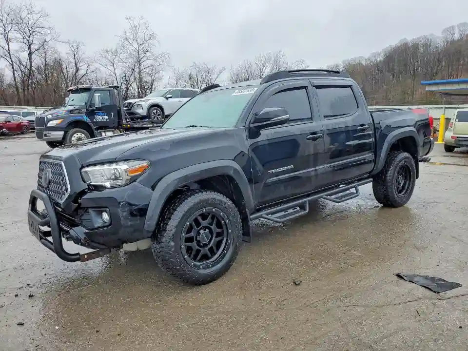 5TFCZ5AN3JX122063 2018 TOYOTA TACOMA-0