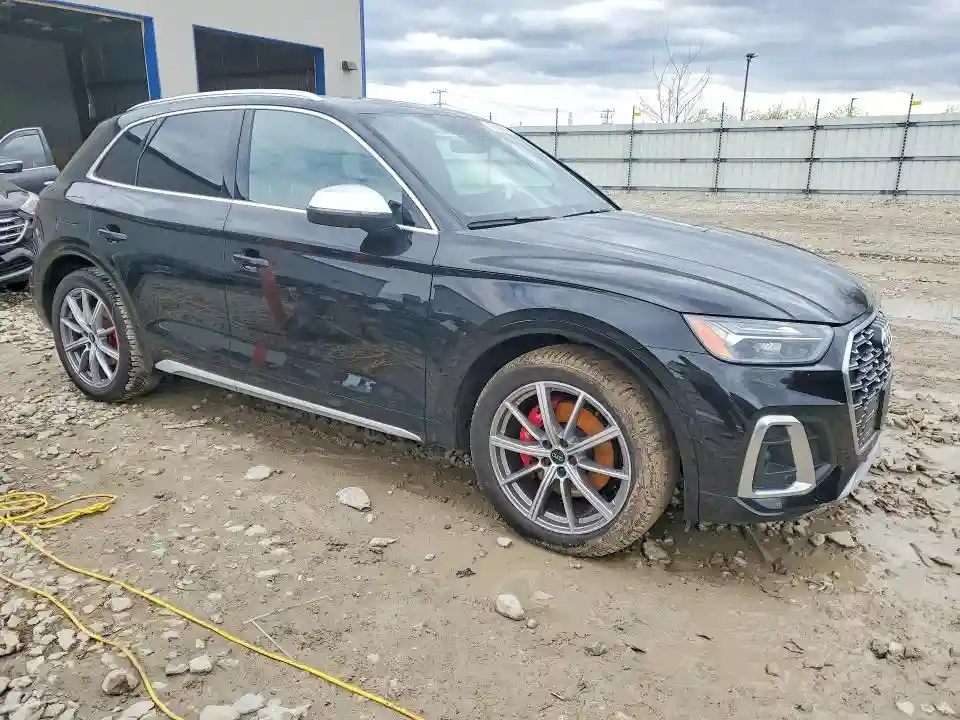 WA1B4AFY0P2026784 2023 AUDI SQ5-3