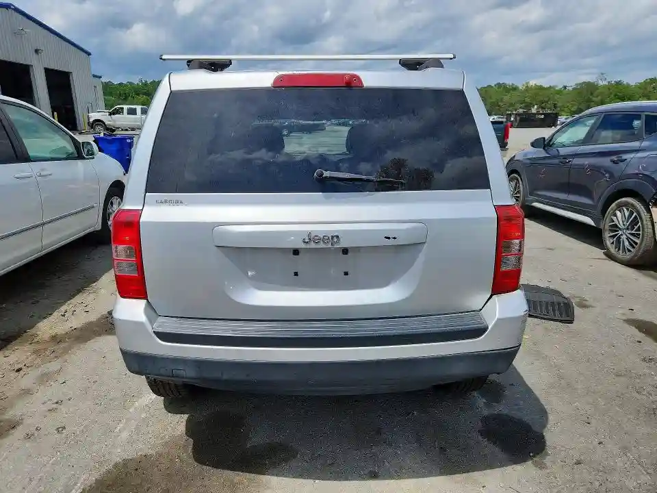 1C4NJPBA1CD636294 2012 JEEP PATRIOT-5