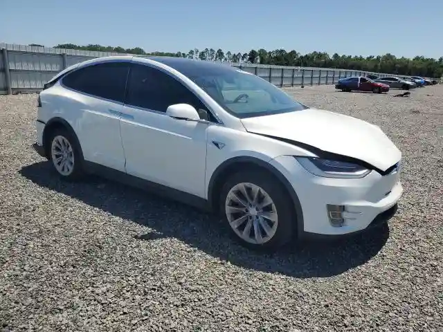 5YJXCAE47KF189516 2019 TESLA MODEL X-3