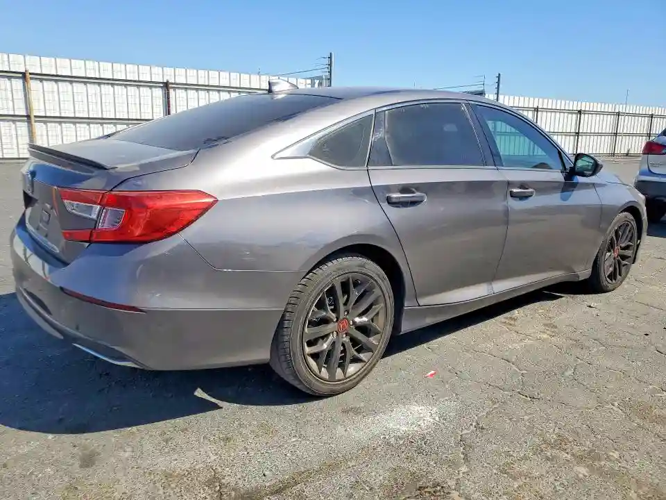 1HGCV1F12JA252429 2018 HONDA ACCORD-2