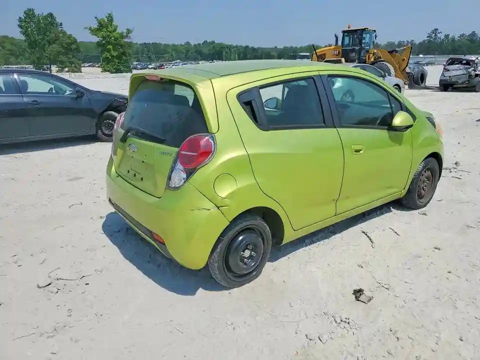 KL8CD6S90DC566723 2013 CHEVROLET SPARK-2