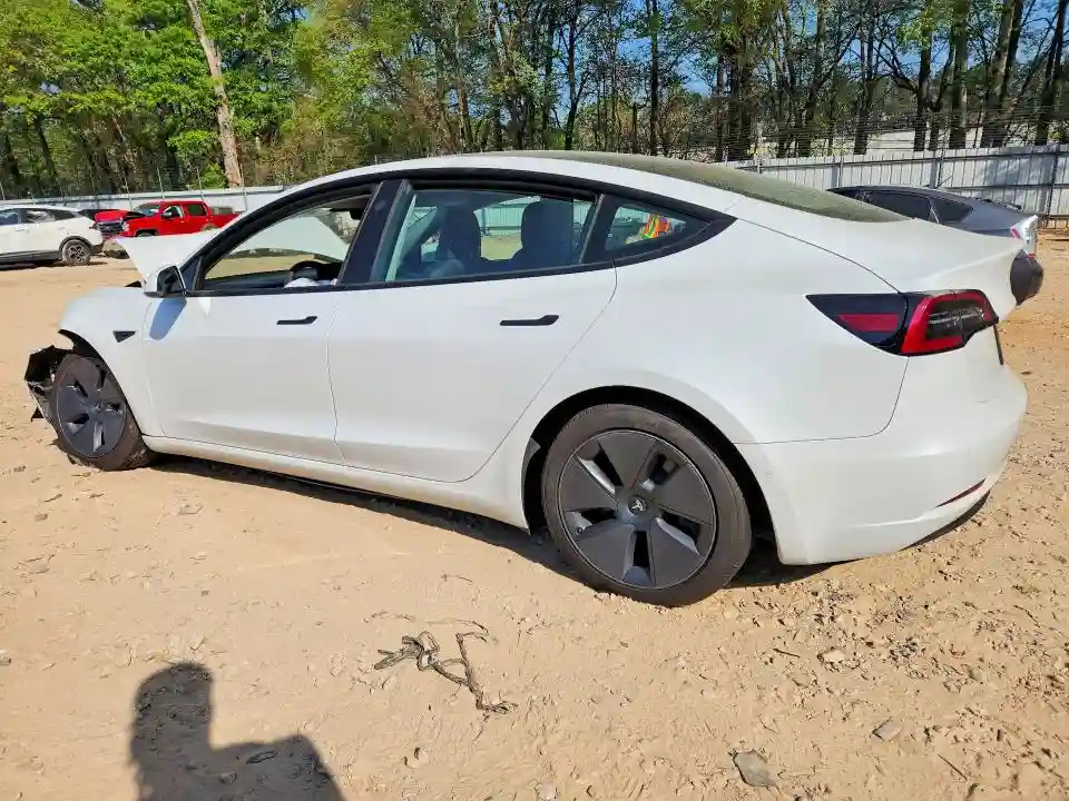 5YJ3E1EA2NF317650 2022 TESLA MODEL 3-1