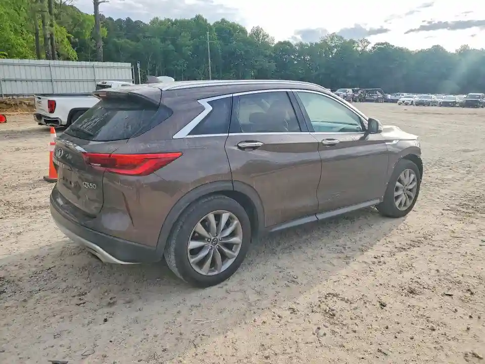 3PCAJ5M19KF126069 2019 INFINITI QX50-2