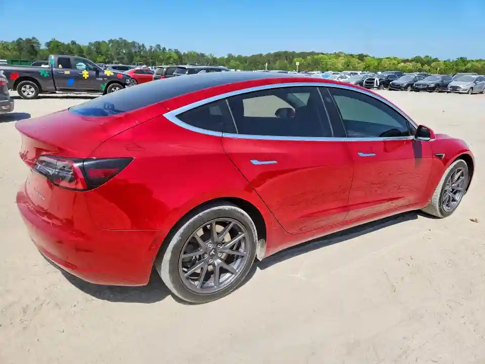 5YJ3E1EB4JF114777 2018 TESLA MODEL 3-2