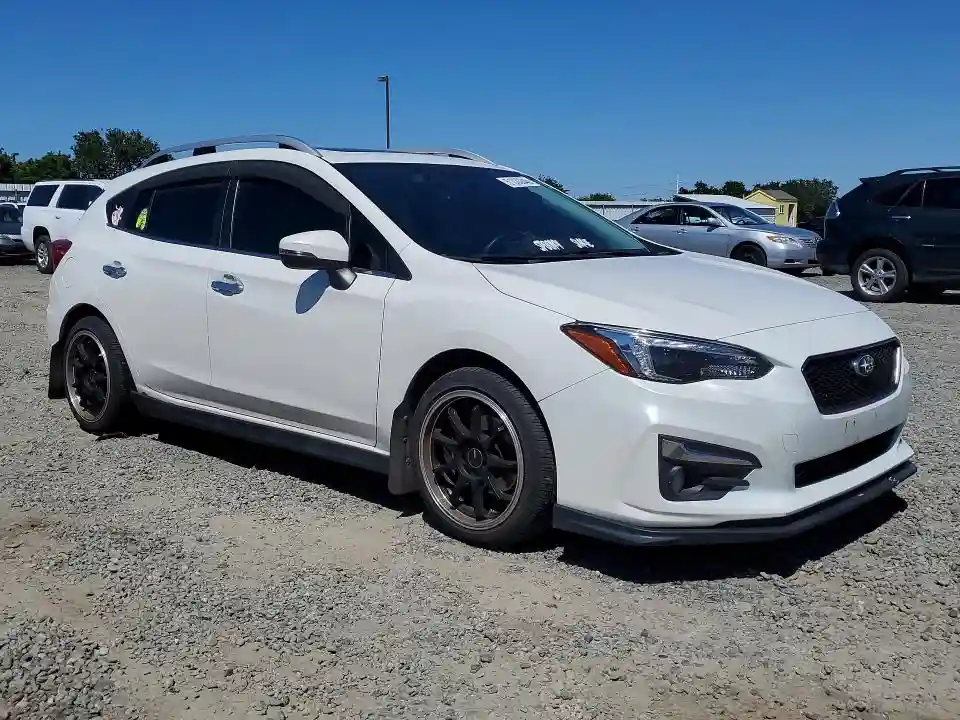 4S3GTAT65J3707395 2018 SUBARU IMPREZA-3