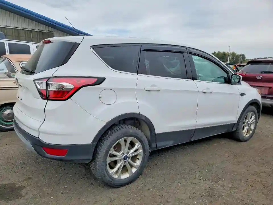 1FMCU9GDXHUD43672 2017 FORD ESCAPE-2