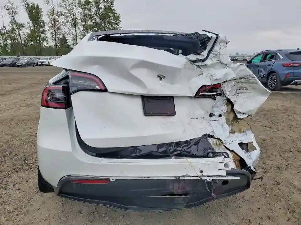 7SAYGDEE3NF572928 2022 TESLA MODEL Y-5