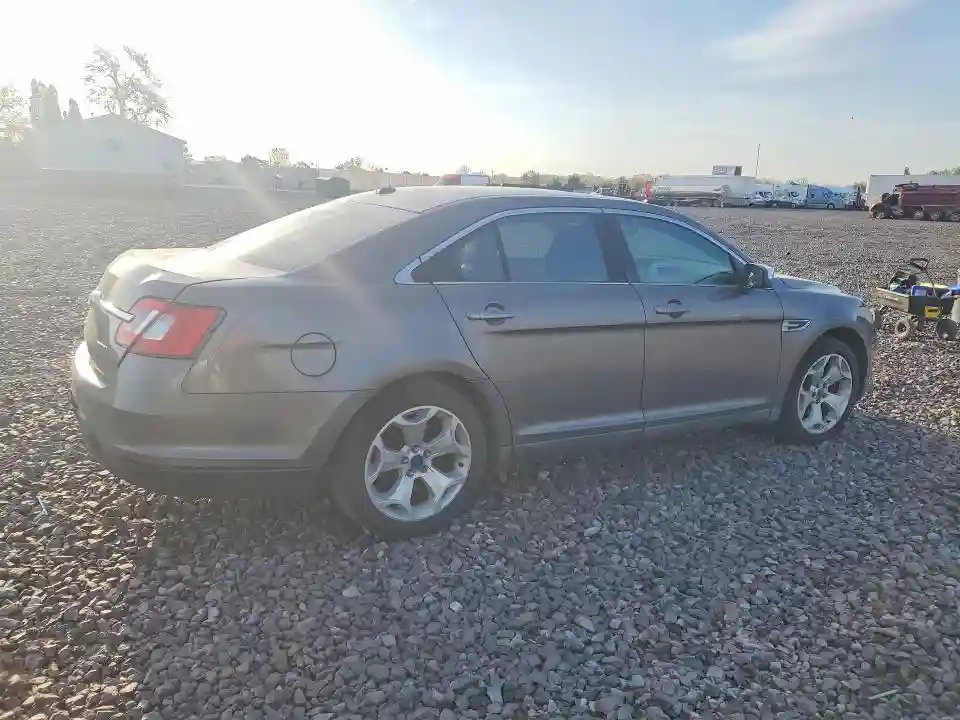 1FAHP2FW4BG112869 2011 FORD TAURUS-2