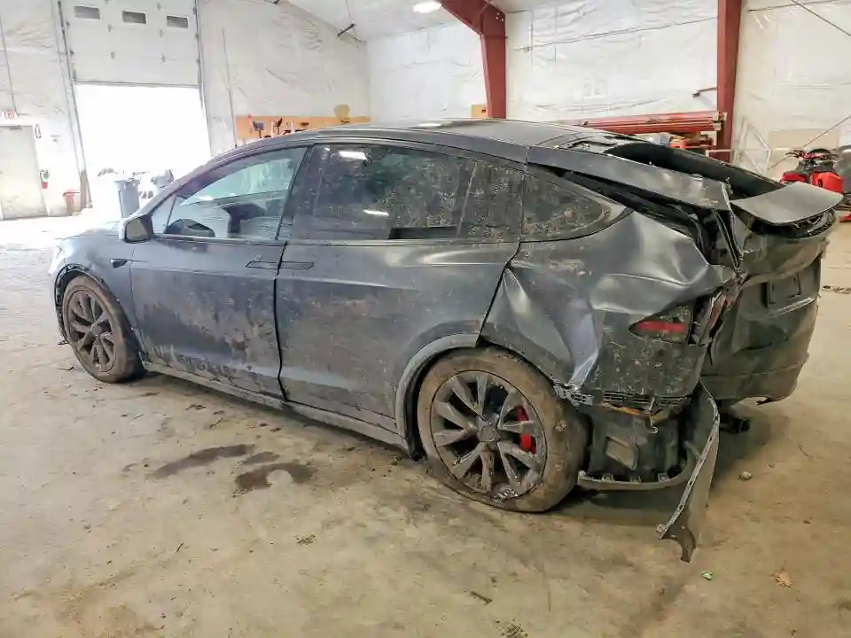 7SAXCBE66PF427390 2023 TESLA MODEL X-1