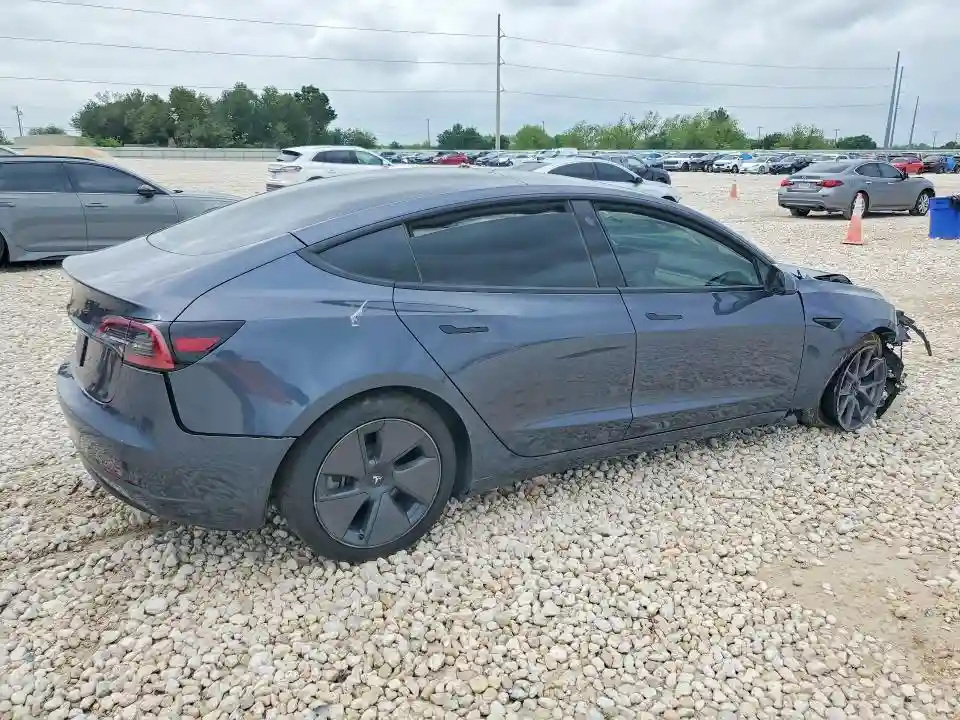 5YJ3E1EA4PF695178 2023 TESLA MODEL 3-2