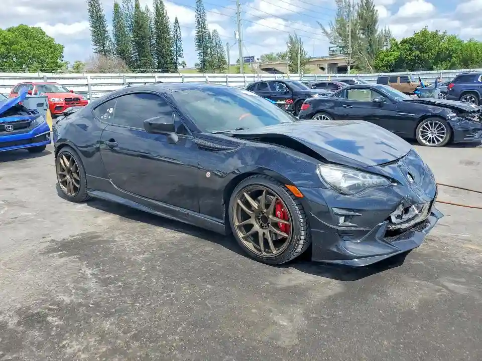 JF1ZNAE10K9702128 2019 TOYOTA 86-3