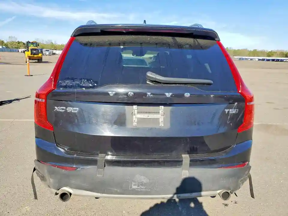 YV4102PK4K1494025 2019 VOLVO XC90-5