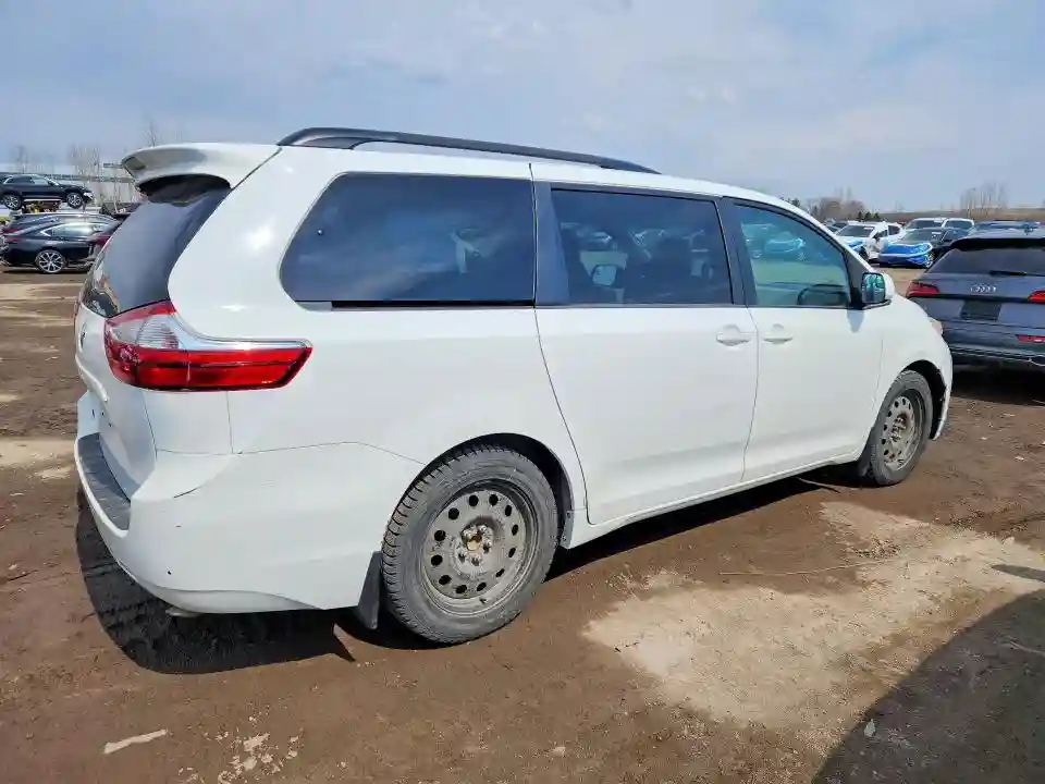 5TDKK3DC7FS605101 2015 TOYOTA SIENNA-2