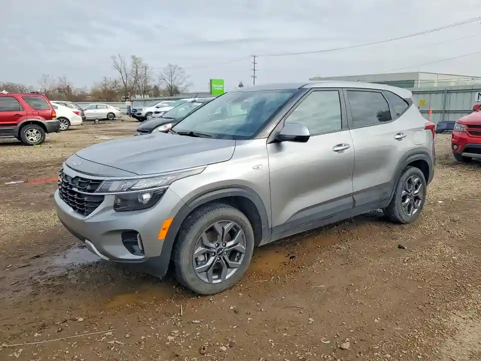 KNDEPCAA0R7502246 2024 KIA SELTOS-0