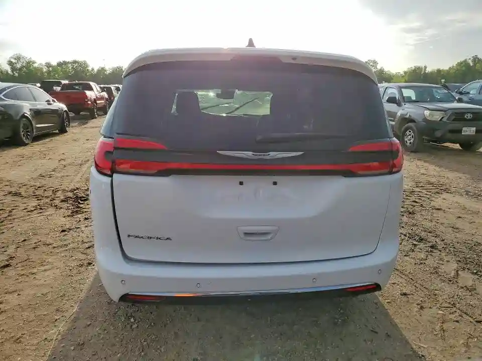 2C4RC1BG1RR125218 2024 CHRYSLER PACIFICA-5