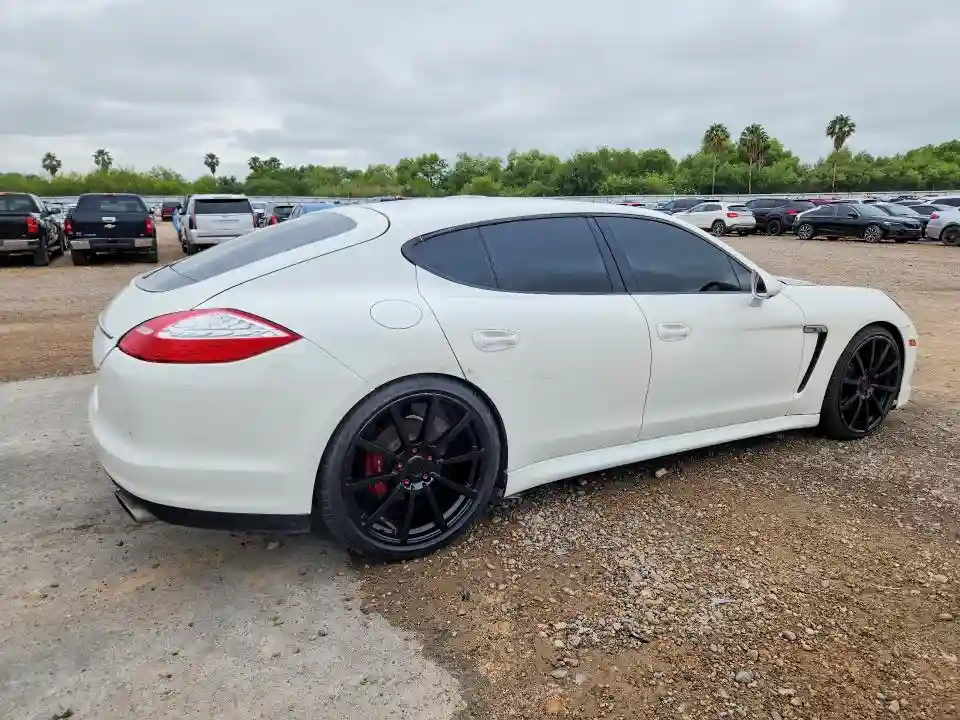 WP0AA2A74BL011156 2011 PORSCHE PANAMERA-2