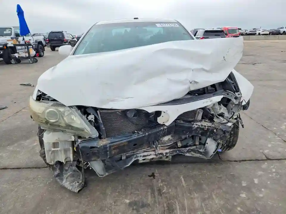 4T1BF3EK9BU695265 2011 TOYOTA CAMRY SE-4