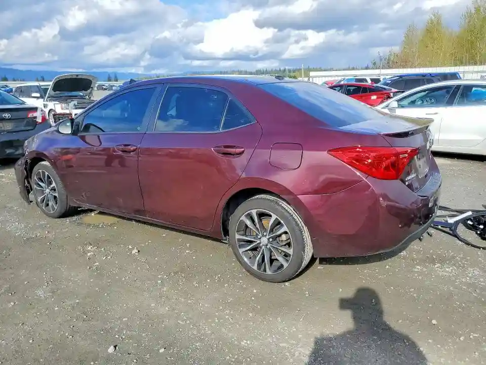 5YFBURHE7HP609850 2017 TOYOTA COROLLA-1