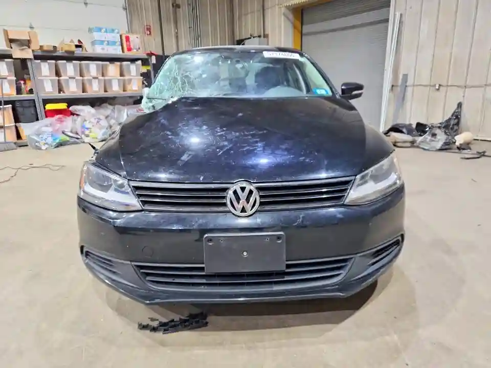 3VWDP7AJ3CM357975 2012 VOLKSWAGEN JETTA-4