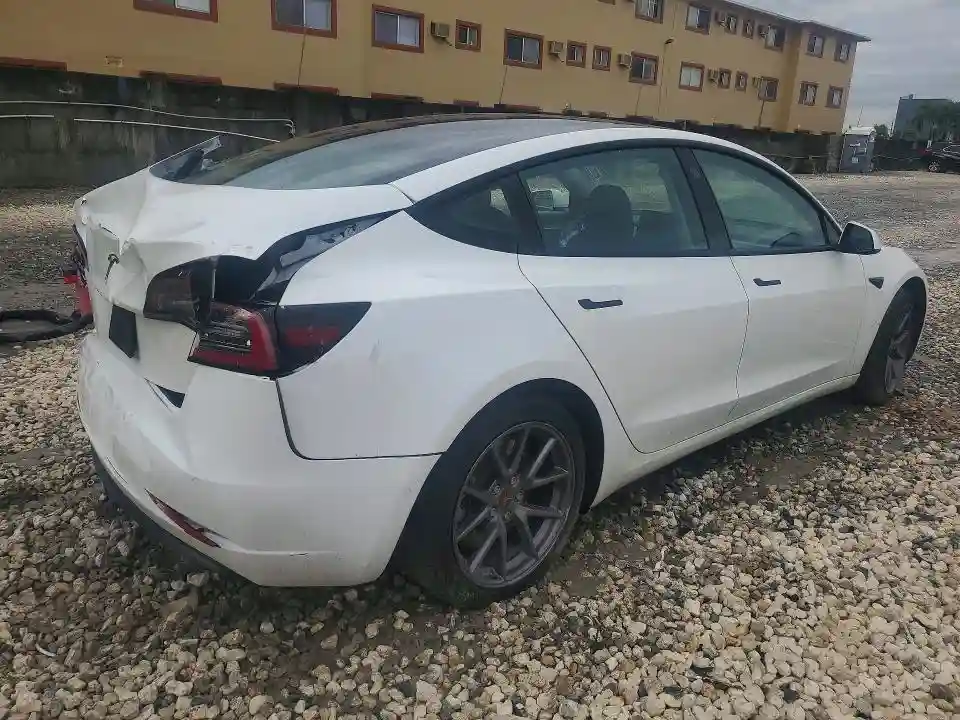 5YJ3E1EAXMF083532 2021 TESLA MODEL 3-2