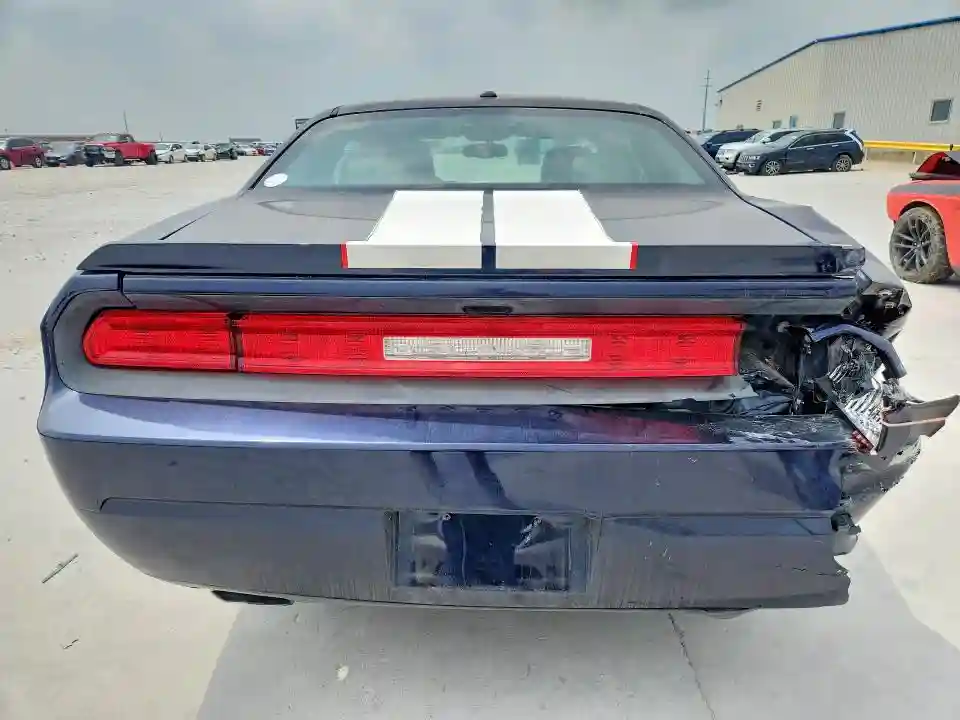 2B3CJ4DG3BH510500 2011 DODGE CHALLENGER-5